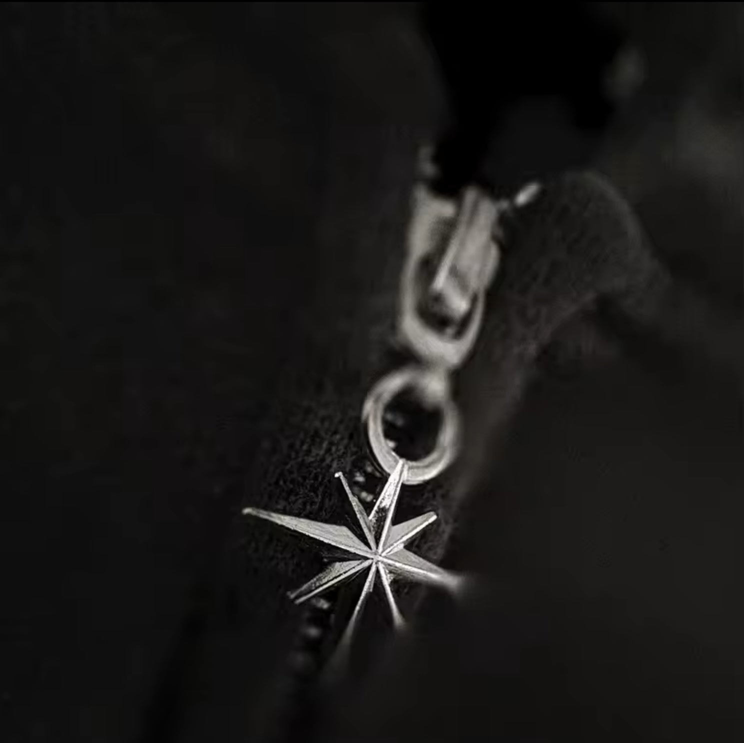 KILLER STAR ZIP UP