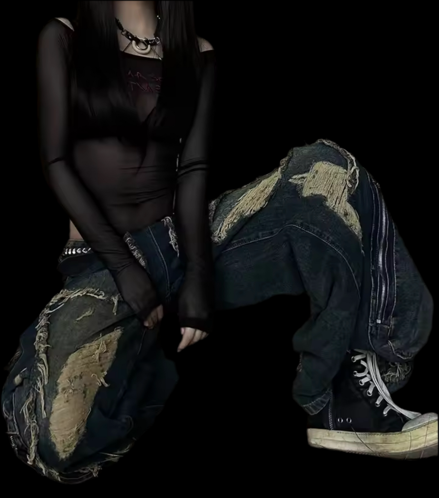 SHREDDED DENIM JEANS